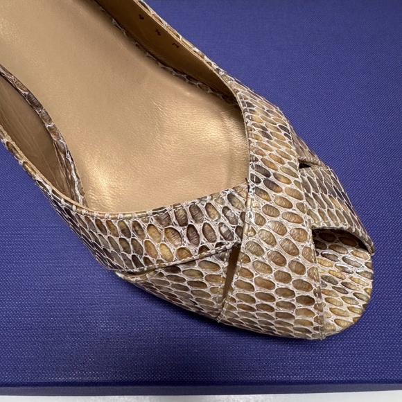 Stuart Weitzman peekaboo toe, size 9.5 M - Picture 4 of 7